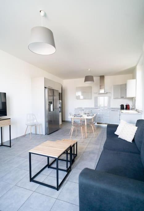 Appartement T4 Vue Mer Proche Gare Et Centre Ville Ajaccio  Eksteriør bilde